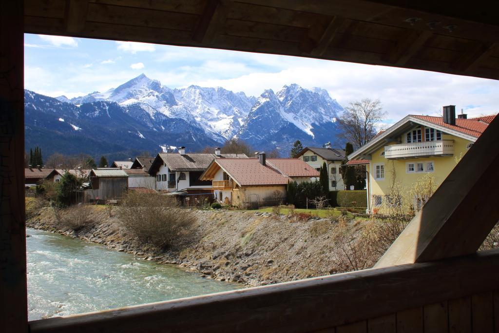 Apartmán Landhaus Alpenblick Garmisch-Partenkirchen Pokoj fotografie